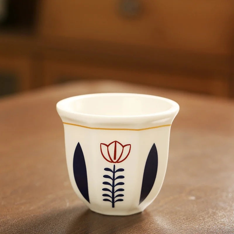 180ml/250ml Coffee Cups Ceramics Teacups Flower Pattern Anti-scald Latte Art Espresso Mugs Hand Held Cappuccino Mugs Xmas Gift